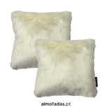 LOT 2X COUSSINS FURRY FAUX